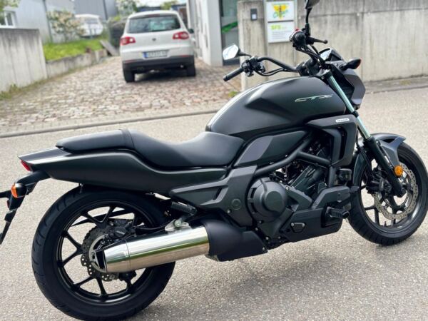Honda CTX 700 ND RC68