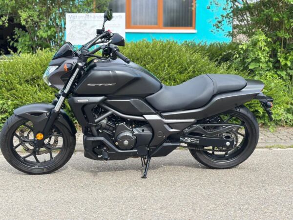 Honda CTX 700 ND RC68 – Bild 10