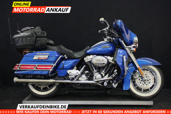 Harley-Davidson FLHTCUSE2 Electra Glide CVO Ultra Classic – Bild 2