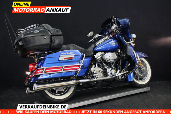 Harley-Davidson FLHTCUSE2 Electra Glide CVO Ultra Classic – Bild 3