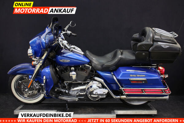 Harley-Davidson FLHTCUSE2 Electra Glide CVO Ultra Classic – Bild 5