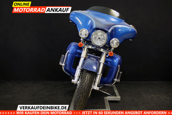 Harley-Davidson FLHTCUSE2 Electra Glide CVO Ultra Classic – Bild 7