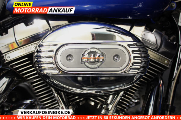 Harley-Davidson FLHTCUSE2 Electra Glide CVO Ultra Classic – Bild 16
