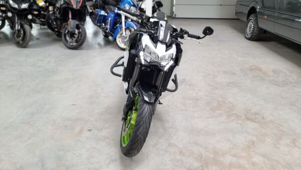 Kawasaki Z900 – Bild 3