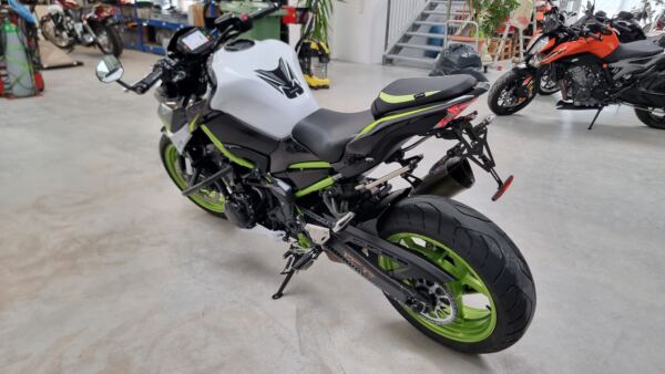 Kawasaki Z900 – Bild 6