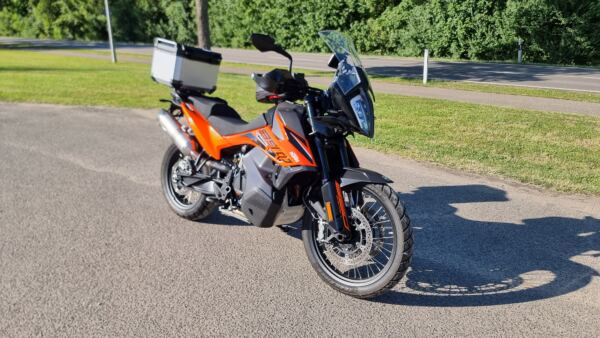 KTM 890 Adventure – Bild 2