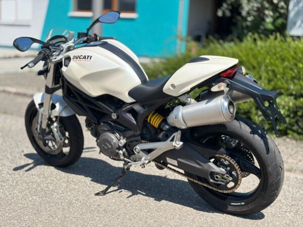 Ducati Monster 696 – Bild 5