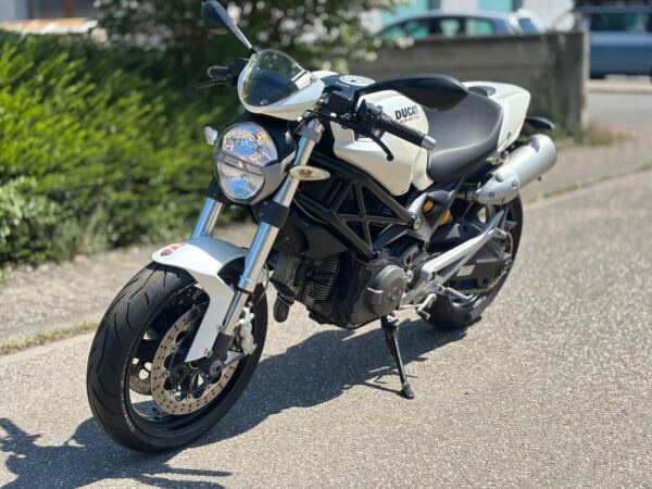 Ducati Monster 696 – Bild 7
