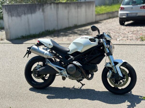 Ducati Monster 696 – Bild 9