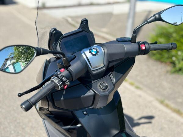 BMW C400GT Triple Black – Bild 13